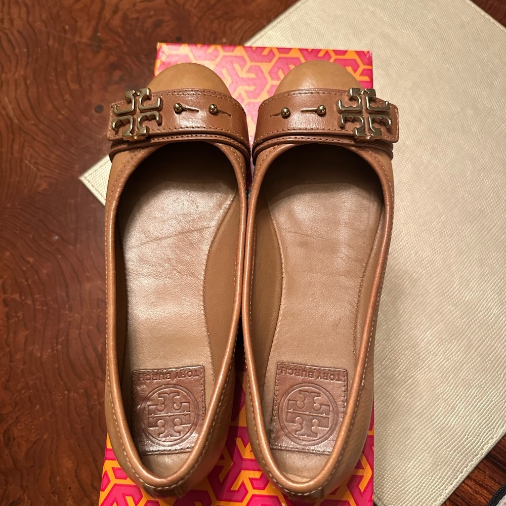 Tory Burch Brown Leather Flats
